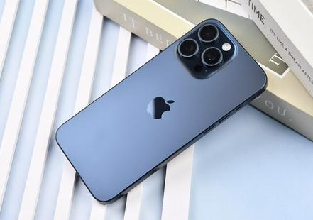 广安苹果维修点分享iPhone 15 Pro Max屏幕更换全新实操风险 